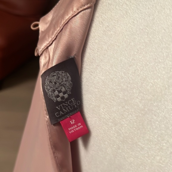 Worms twice for weddings. - Picture 5 of 5